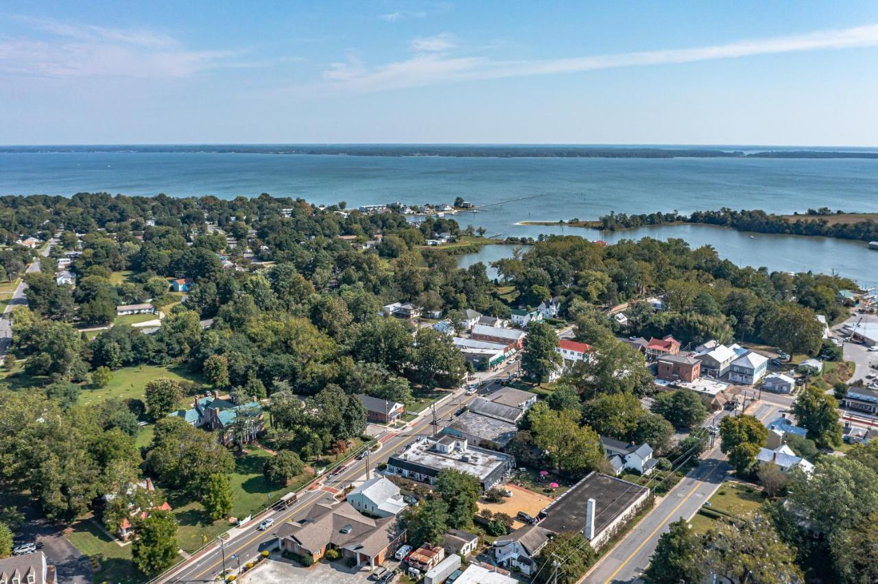 The Chesapeake Inn Urbanna エクステリア 写真